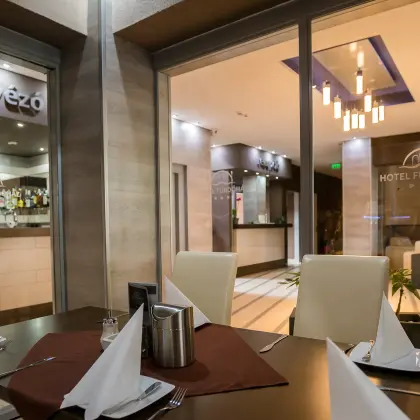 Once again, the Hotel Fürdőház*** and the Svájci Lak Guesthouse welcome their guests!