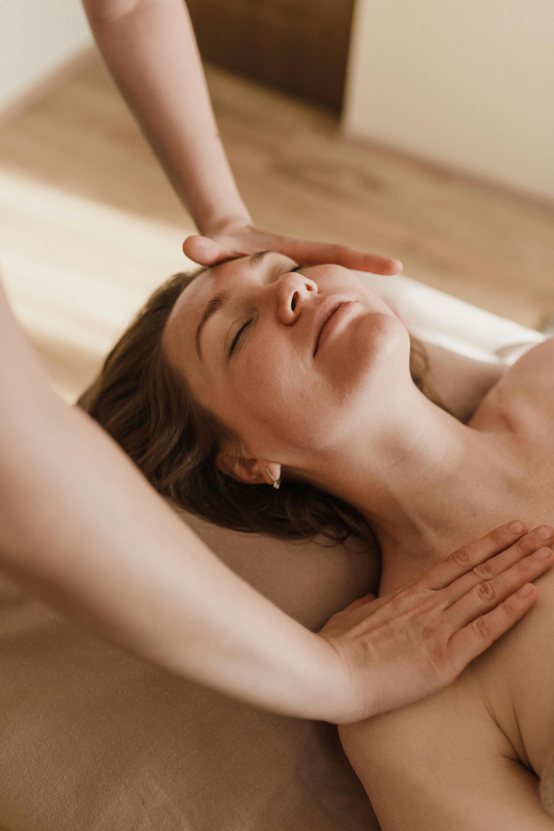 Stress-relieving massage